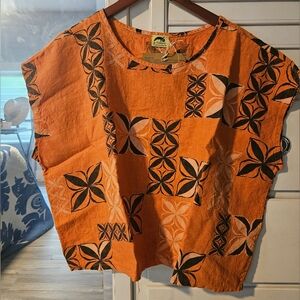 KEALOPIKO BOXY TOP - SIZE LARGE - MOANA MOTIFS PRINT - ORANGE COLOR
